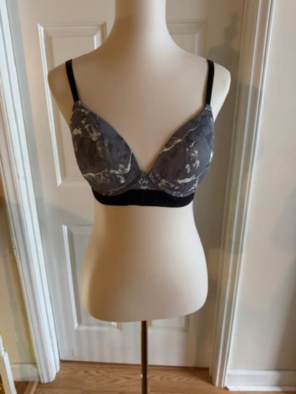 NWOT Victoria's Secret PINK Wear Everywhere Push-Up Bra • Gray Marbled • Sz 36C